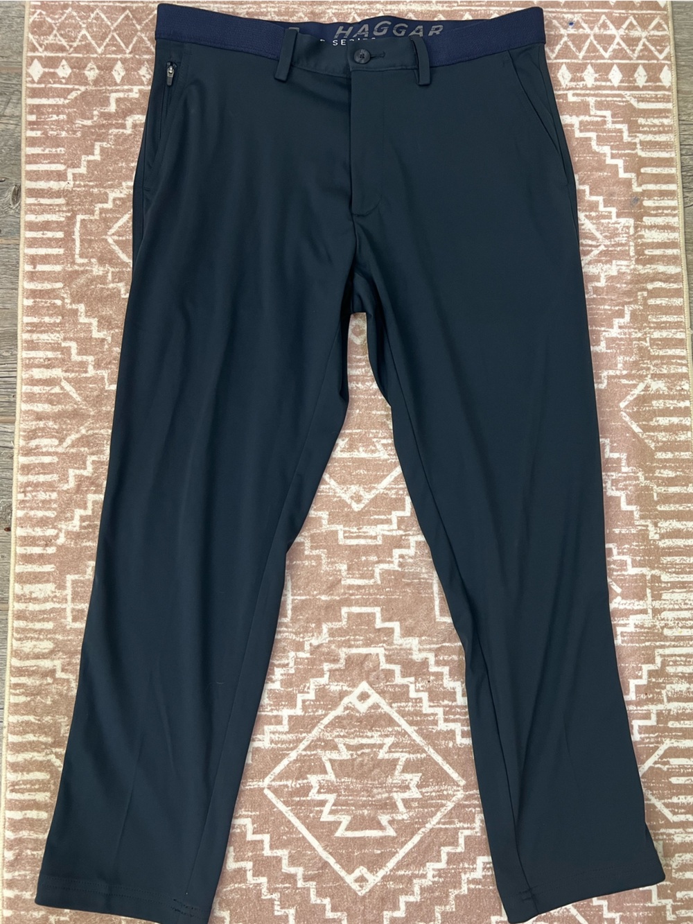 Haggar Men's Active Series slim fit tech pant Navy Blue Chinos 36/30